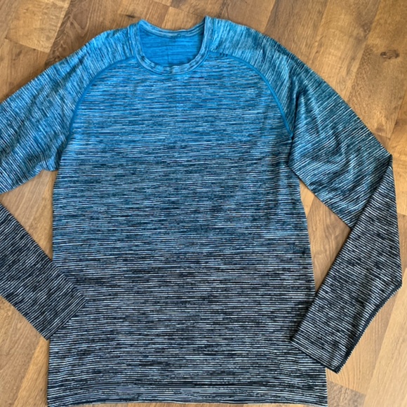 Lululemon Vent Tech Ombre Shirt - Picture 7 of 16